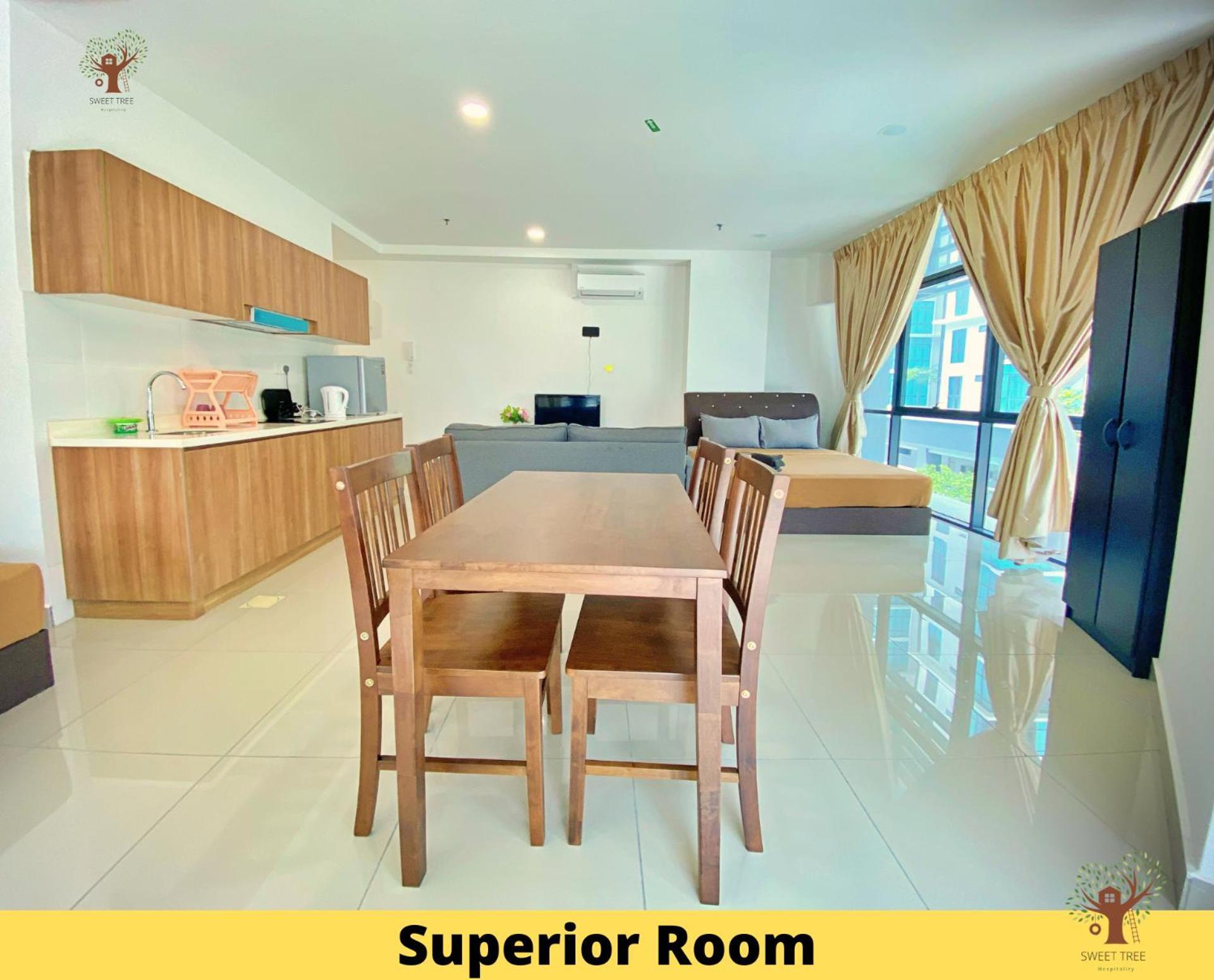 Sweet Tree Homestay Петалинг-Джая Номер фото